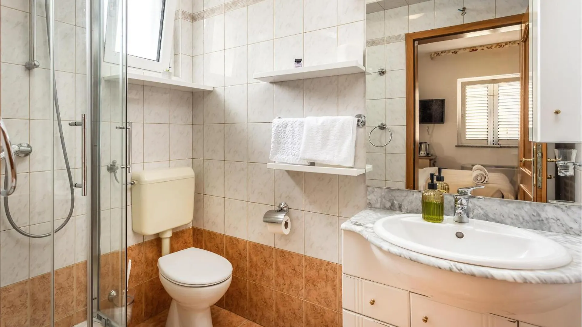 4 Bedroom Awesome Apartment In Selce Croatia